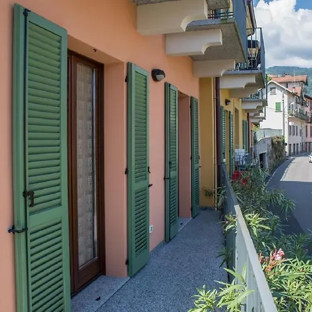 Palazzotto * Stresa