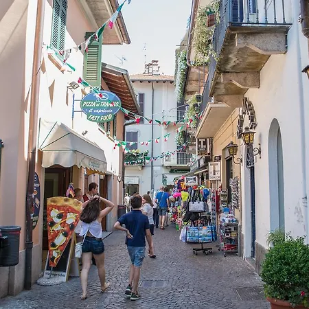 Palazzotto * Stresa